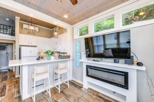 Sherrills Ford Vacation Rental | 1BR | 1BA | 399 Sq Ft | 5 Steps Required