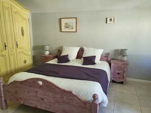 1 chambre, Wi-Fi gratuit, draps fournis