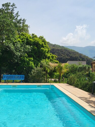 Chambre d'Hôtes with breakfast, kitchen and swimming pool in summer!