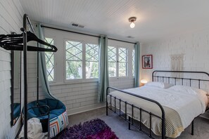 7 habitaciones, tabla de planchar con plancha y wifi gratis