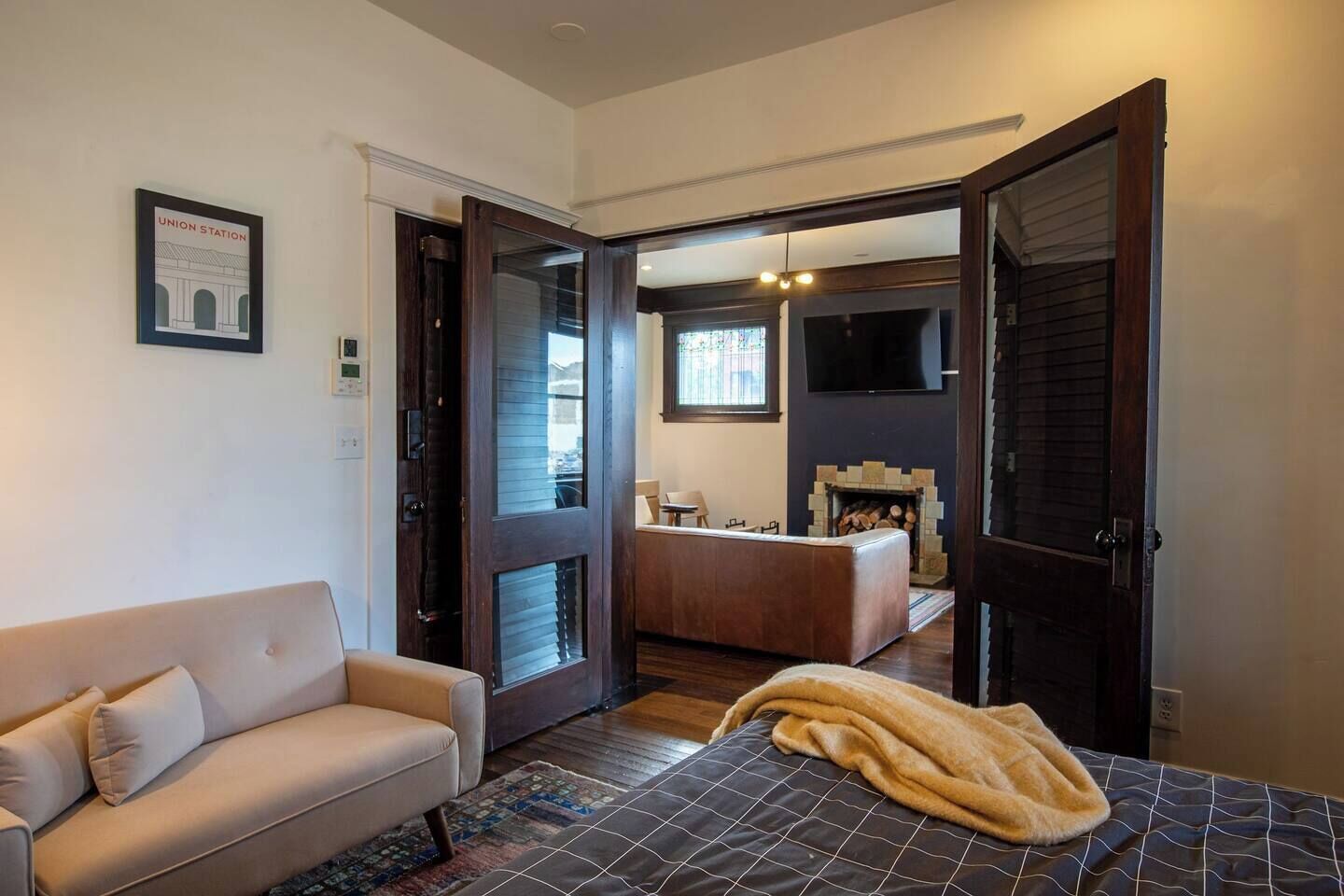 4 bedrooms, iron/ironing board, free WiFi, bed sheets