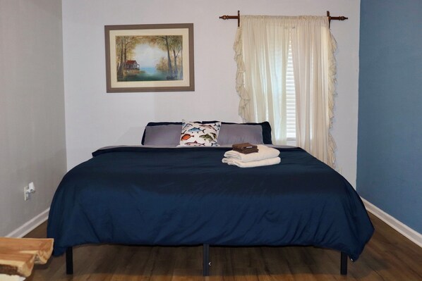 2 bedrooms, WiFi, bed sheets