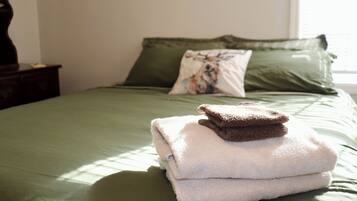 2 室のベッドルーム、WiFi、ベッドシーツ