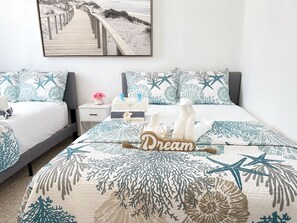 5 bedrooms, iron/ironing board, WiFi, bed sheets