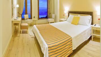 Superior Double Room, Lake View | In-room safe, desk, blackout drapes, soundproofing