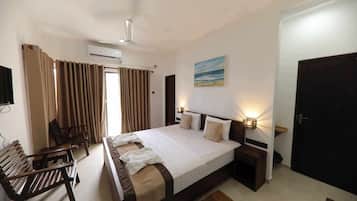 Bureau, espace de travail pour ordinateur portable