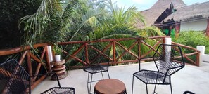 Terrace/patio - Sea Views, Beach 1 block, Starlink, TV (Holbox)
