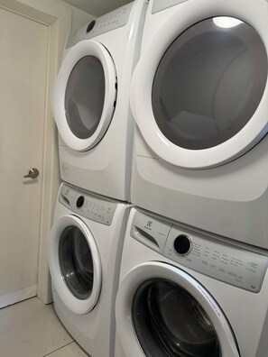 Interior - AAA location. Best location in Waterloo. Private Larger Bedroom A (Waterloo)