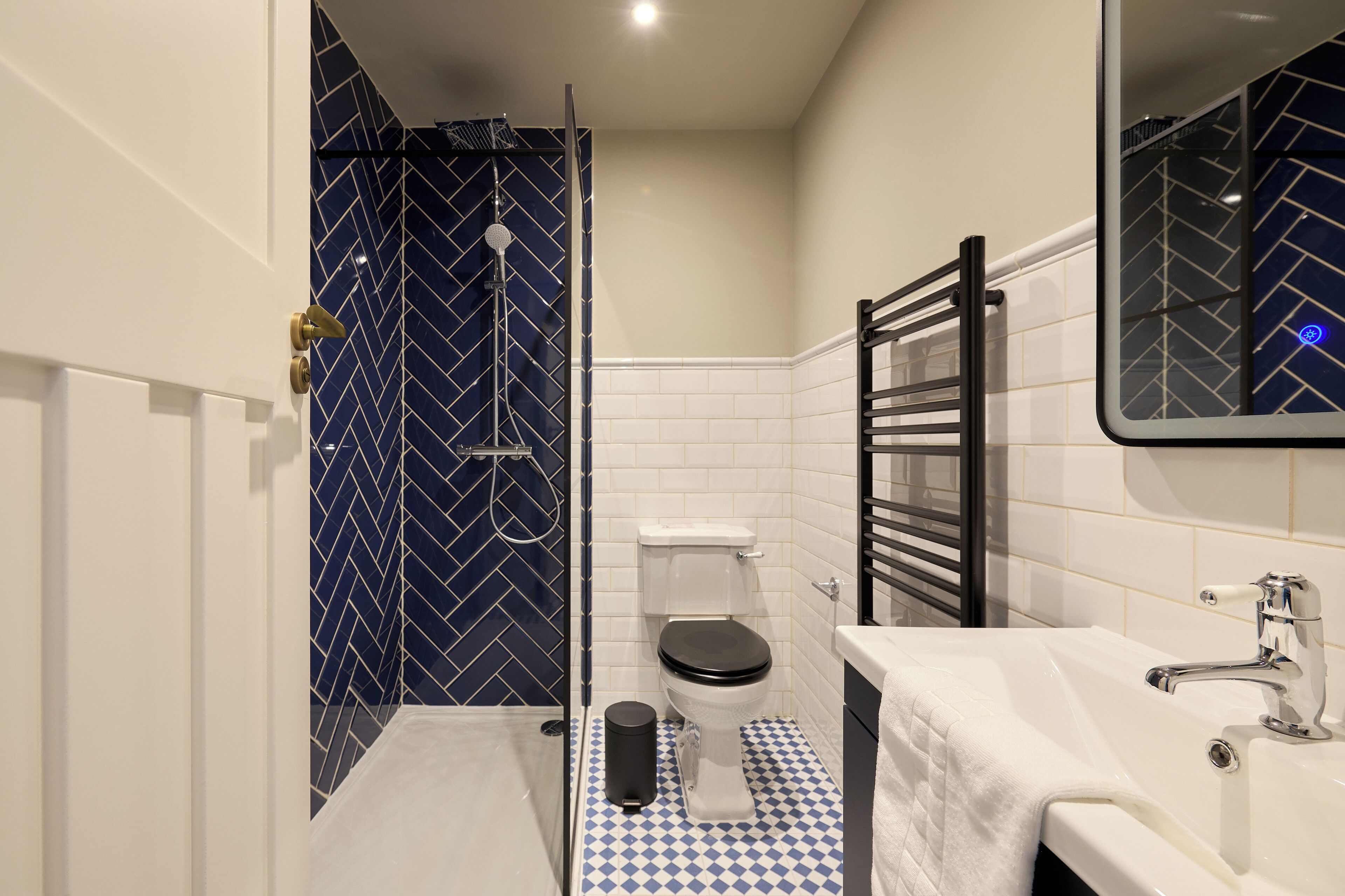 Family Triple Room | Bathroom | Hair dryer, soap, shampoo, toilet paper