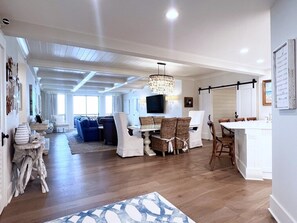 Interior - Vitamin Sea Beach Front 4 Bed Family Condo 😎🌞 (Myrtle Beach)