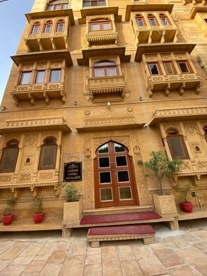 Façade de l’hébergement