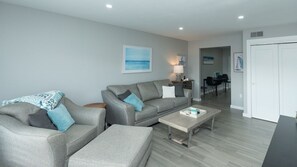 TV, DVD player, table football - 62 San Marco Villas - Beautiful Townhouse at San Marco Villas on Marco Island (Marco Island)