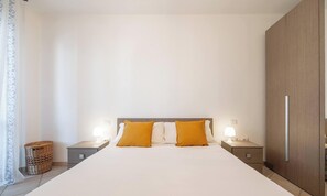 2 soverom, strykejern/-brett, wi-fi (inkludert) og sengetøy