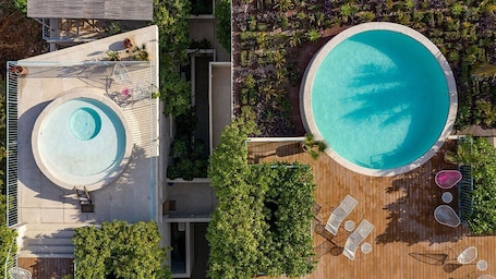 Indoor pool, 2 outdoor pools. Ocean view Apartment PXM