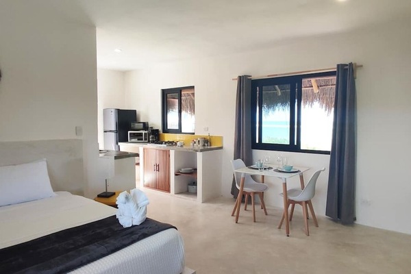 Full layout of the apartment
