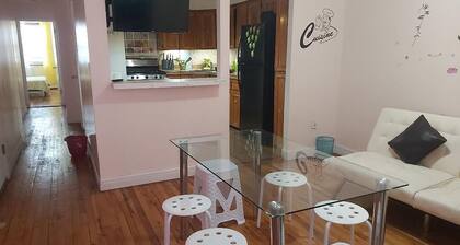 LARGE 4 BEDROOMS, 2 BATHS, BALCONY IN REGO PARK