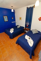 Quarto casal ou duplo, varanda, vista para o jardim | Ferros/tábuas de passar roupa, Wi-Fi de cortesia
