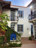 Fachada de la propiedad