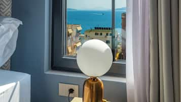 Superior Double or Twin Room, Non Smoking | Room amenity