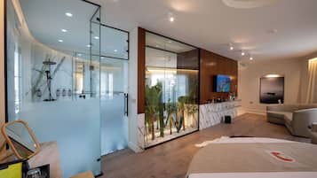 Luxury Suite | Room amenity