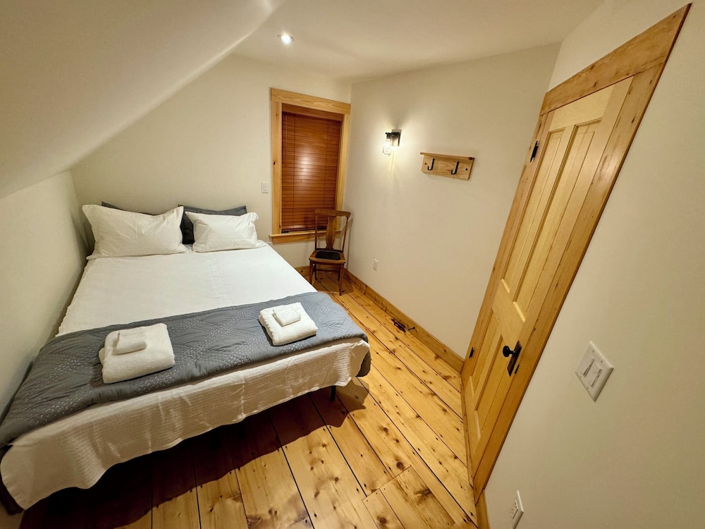 Boutique Vermont Farmhouse Fully Remodeled Lincoln Vrbo