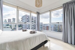 1 bedroom, iron/ironing board, internet, bed sheets - Modern Belgrano | High-Floor 1-BR. Panoramic View (Ciudad Autonoma de Buenos Aires)