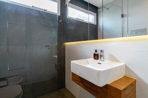 風筒、提供毛巾