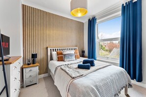 6 室のベッドルーム、インターネット