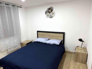 1 bedroom, iron/ironing board, WiFi, bed sheets - Apartment Le Luron (Lure)