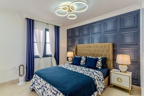 3 bedrooms, iron/ironing board, free WiFi, bed sheets