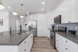 Appart'hôtel, plusieurs lits, balcon, vue montagne (Vintage Desert) | Cuisine privée