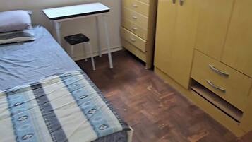 1 quarto, roupa de cama