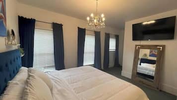 4 bedrooms, desk, iron/ironing board, WiFi
