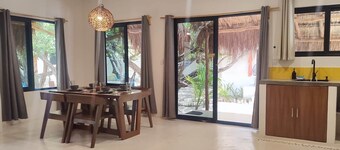 Great for Families, Kitchen, Beach one block