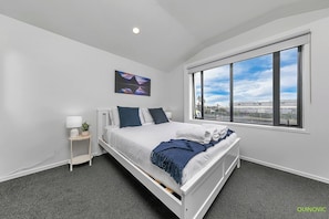 3 habitaciones, tabla de planchar con plancha y wifi gratis 