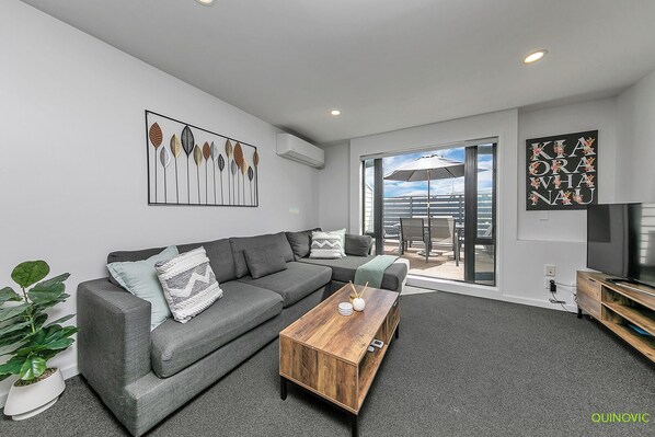 Apartment | Living area