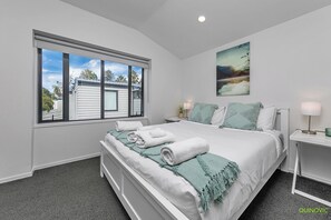 3 bedrooms, iron/ironing board, free WiFi