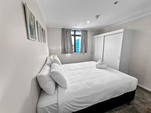 Apartment | 2 Schlafzimmer, Bügeleisen/Bügelbrett, kostenloses WLAN