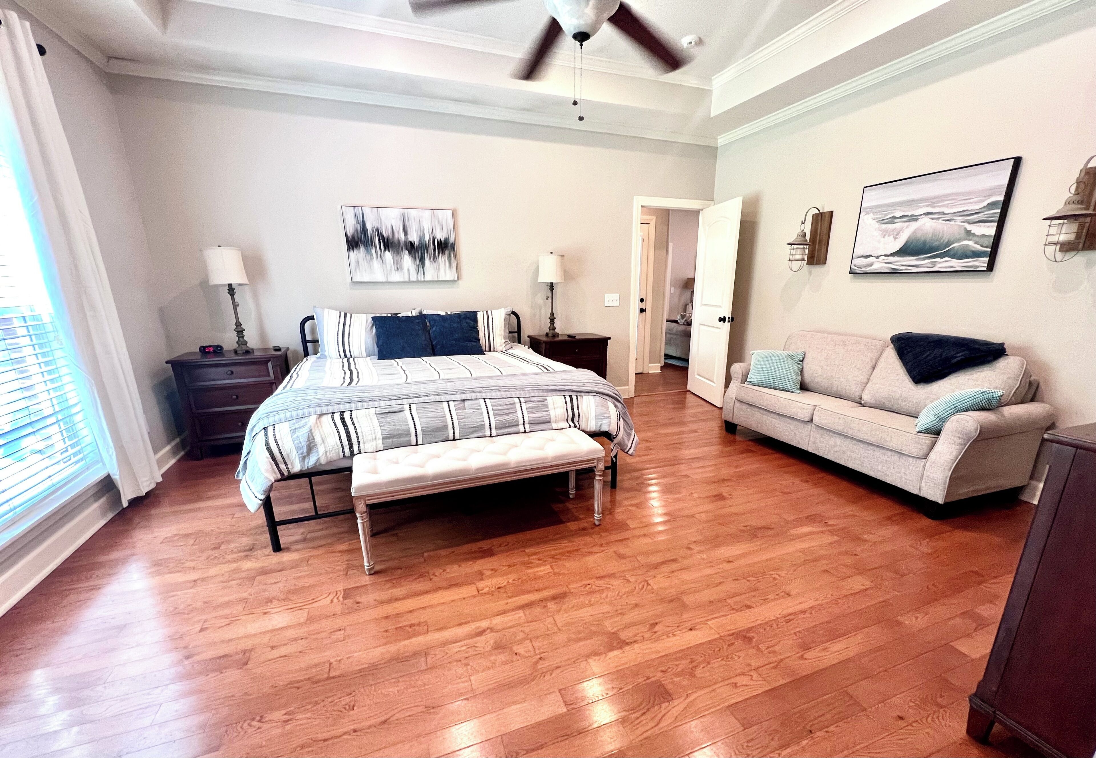 3 soverom, strykejern/-brett, wi-fi og sengetøy