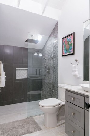 Hair dryer, towels