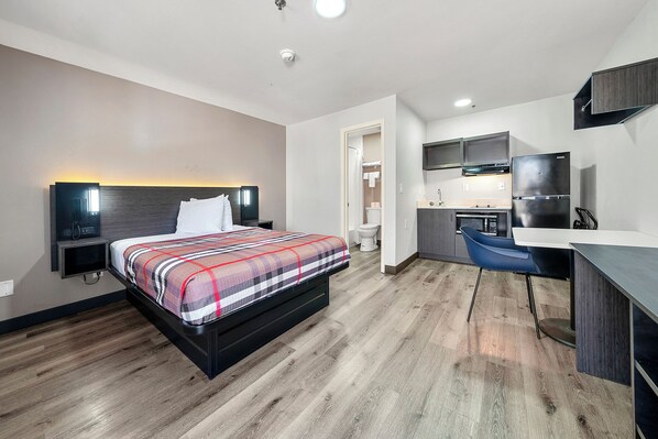 Studio, 1 Queen Bed, Non Smoking