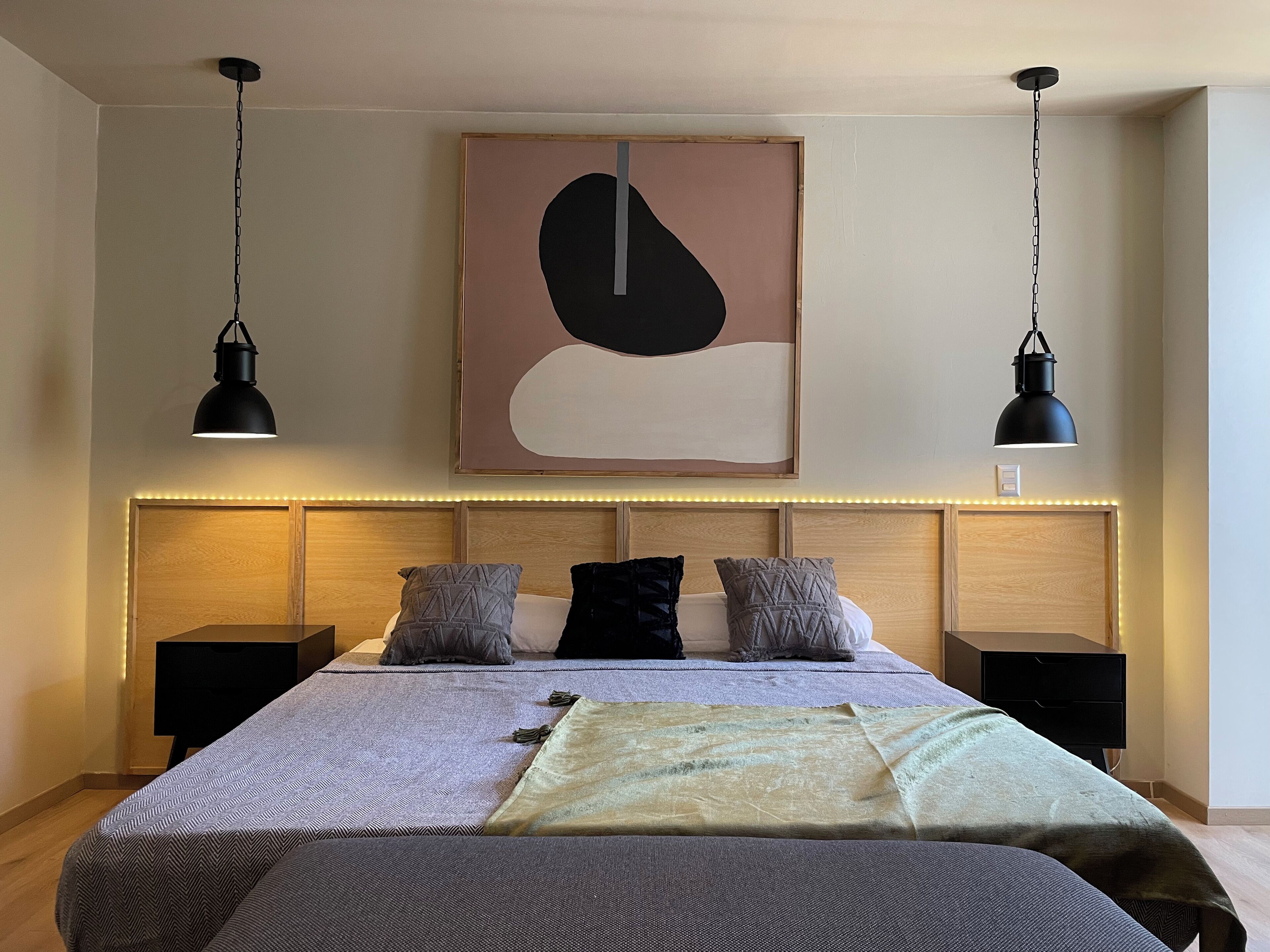 3 bedrooms, desk, iron/ironing board, WiFi