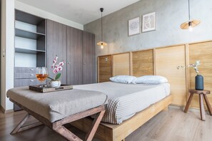 3 bedrooms, WiFi, bed sheets, wheelchair access
