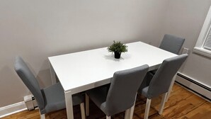 Uklassifisert bilde, 2 av 9, knapp