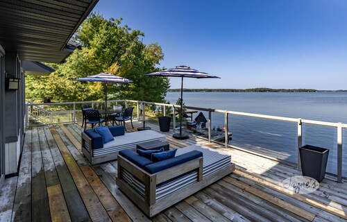 6 bed 5 bath cottage on Lake Muskoka