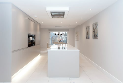 Stunning Central Windsor Town House