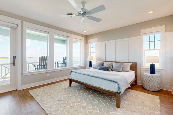 4 bedrooms, Internet, bed sheets