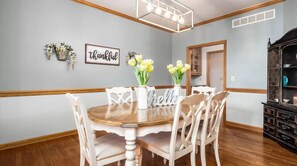 Dining - Welcome to our Secluded Retreat Home, near Salt Fork State Park, Cambridge, Ohio (Cambridge)