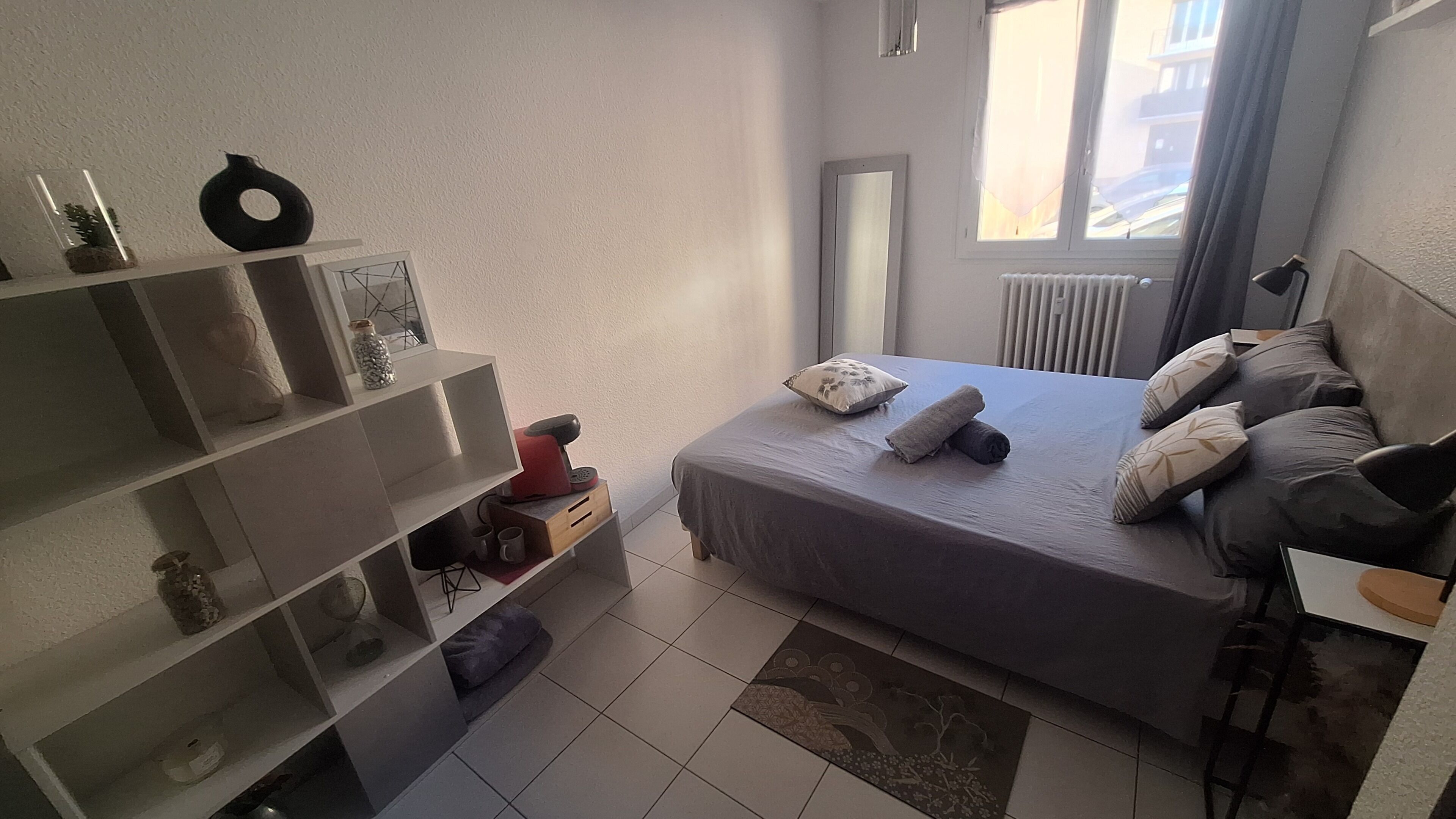 3 slaapkamers, een bureau, reisbedje, wifi