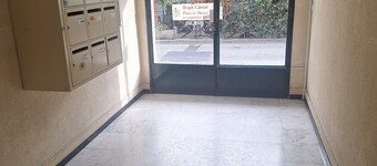 Central apartment with parking 